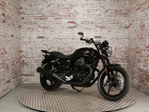 2021 Moto Guzzi V7 Iv Stone in Black — image 3