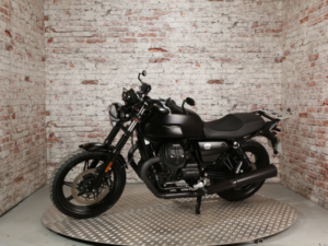 2021 Moto Guzzi V7 Iv Stone in Black — image 5