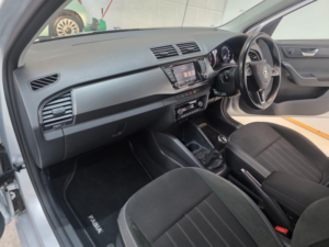 2018 Skoda Fabia 1.0 Tsi Se L Hatchback 5dr Petrol Manual Euro 6 (s/s) (95 Ps) in Silver — image 4