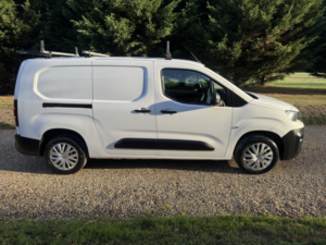 2021 Peugeot Partner 1.5 Bluehdi 950 Lwb Professional in White — image 5