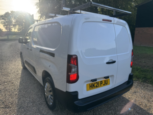 2021 Peugeot Partner 1.5 Bluehdi 950 Lwb Professional in White — image 6