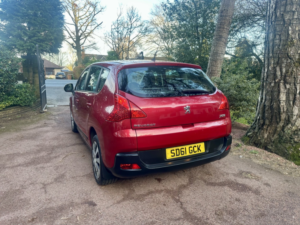2011 Peugeot 3008 1.6 Hdi Active in Red — image 6
