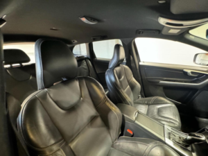 2015 Volvo Xc60 2.4 D5 R-Design Lux Nav Auto AWD Euro 6 (s/s) 5dr in Black — image 4