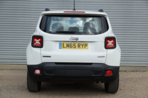 2015 Jeep Renegade 1.6 Renegade My16 1.6 Multijet Ii 120hp Longitude in White — image 6
