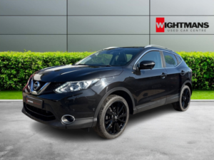2014 Nissan Qashqai 1.5 Dci Tekna in Black — image 3