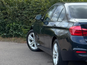 2016 BMW 3 Series 1.5 318i Sport Euro 6 (s/s) 4dr in Blue — image 5