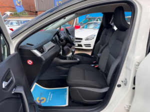 2020 Renault Captur 1.0 Tce Iconic Euro 6 (s/s) 5dr in White — image 4