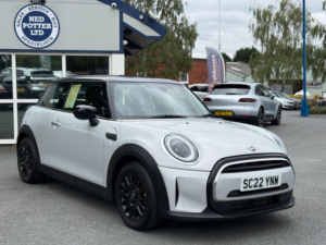 2022 MINI Hatch 1.5 Cooper Classic Euro 6 (s/s) 3dr in Silver — image 5