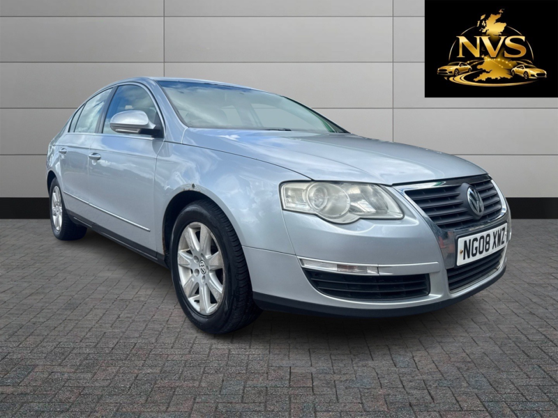 2008 Volkswagen Passat 2.0 Tdi Highline in Silver — image 1