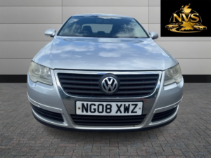 2008 Volkswagen Passat 2.0 Tdi Highline in Silver — image 2
