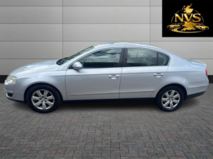 2008 Volkswagen Passat 2.0 Tdi Highline in Silver — image 4