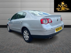 2008 Volkswagen Passat 2.0 Tdi Highline in Silver — image 5