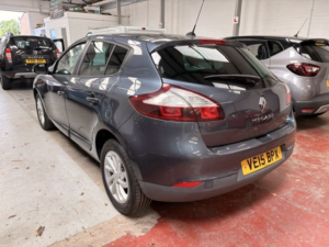 2015 Renault Megane 1.2 Limited Energy Tce 115 Stop & Start in Grey — image 3