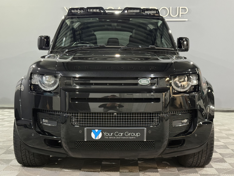 2024 Land Rover Defender 110 3.0 D250 Mhev Xs Edition in Black — image 1