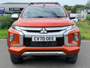 2020 Mitsubishi L200 2.2 Di-D Dc Barbarian 4WD Euro 6 (s/s) 4dr in Orange — image 2