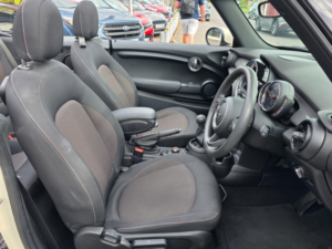 2020 MINI Convertible 1.5 Cooper Classic Convertible 2dr Petrol Manual Euro 6 (s/s) (136 Ps) in White — image 5