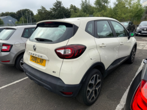 2018 Renault Captur 1.5 Dci Energy Dynamique Nav SUV 5dr Diesel Manual Euro 6 (s/s) (90 Ps) in White — image 3