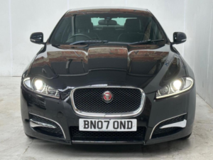 2015 Jaguar Xf 2.2d R-Sport Auto Euro 5 (s/s) 4dr in Black — image 2