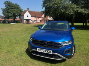 2023 Volkswagen T-Roc 1.0 Tsi Life Euro 6 (s/s) 5dr in Blue — image 2
