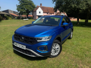 2023 Volkswagen T-Roc 1.0 Tsi Life Euro 6 (s/s) 5dr in Blue — image 3