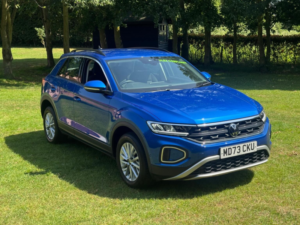 2023 Volkswagen T-Roc 1.0 Tsi Life Euro 6 (s/s) 5dr in Blue — image 5