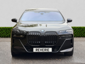 2025 BMW 7 Series 3.0 750e 22.1kwh M Sport Saloon 4dr Petrol Plug-In Hybrid Auto Xdrive Euro 6 (s/s) (489 Ps) in Black — image 2