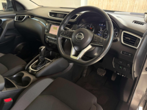 2021 Nissan Qashqai 1.3 Dig-T N-Connecta Dct Auto Euro 6 (s/s) 5dr in Grey — image 3