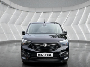 2020 Vauxhall Combo Life 1.5 Turbo D Blueinjection Energy Auto Euro 6 (s/s) 5dr in Black — image 2