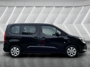 2020 Vauxhall Combo Life 1.5 Turbo D Blueinjection Energy Auto Euro 6 (s/s) 5dr in Black — image 5