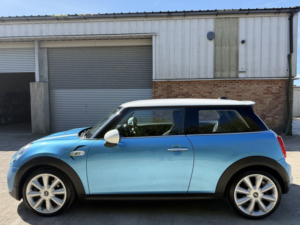 2015 MINI Hatch 2.0 Cooper S 3-Door Hatch in Blue — image 6