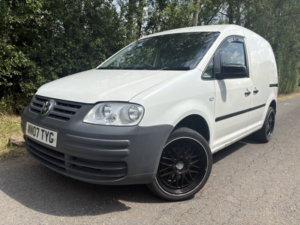 2007 Volkswagen Caddy 1.9 Tdi Pd C20 in White — image 2