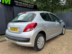 2011 Peugeot 207 1.4 Active Euro 5 5dr in Silver — image 6