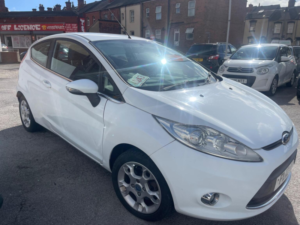 2012 Ford Fiesta 1.25 Zetec 3dr in White — image 5