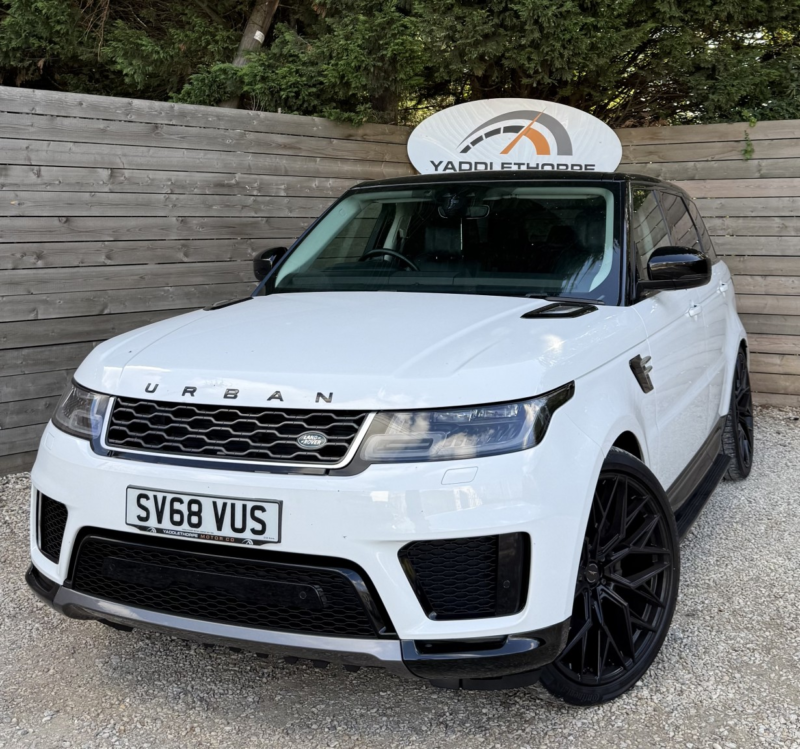 2018 Land Rover Range Rover Sport 3.0 Sd V6 Hse in White — image 1
