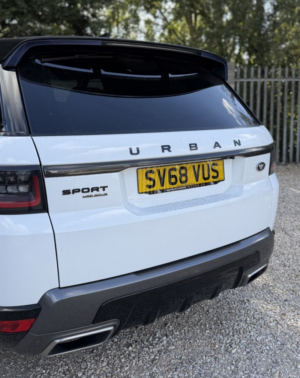 2018 Land Rover Range Rover Sport 3.0 Sd V6 Hse in White — image 5