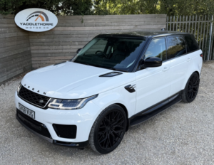 2018 Land Rover Range Rover Sport 3.0 Sd V6 Hse in White — image 6