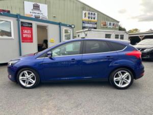 2016 Ford Focus 1.0t Ecoboost Titanium Euro 6 (s/s) 5dr in Blue — image 5