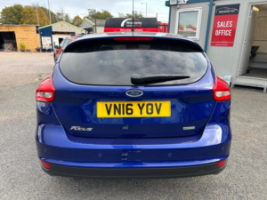 2016 Ford Focus 1.0t Ecoboost Titanium Euro 6 (s/s) 5dr in Blue — image 6