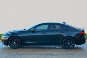 2021 Jaguar Xe 2.0 D200 Mhev R-Dynamic Black Saloon 4dr Diesel Auto Euro 6 (s/s) (204 Ps) in Black — image 4