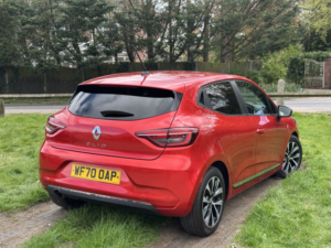 2020 Renault Clio 1.5 Iconic Blue Dci 85 in Red — image 4