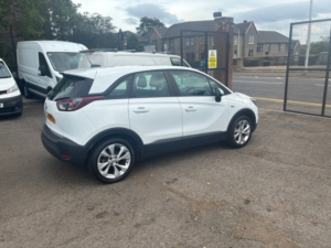 2018 Vauxhall Crossland X 1.2 Se SUV 5dr Petrol Manual Euro 6 (83 Ps) in White — image 3
