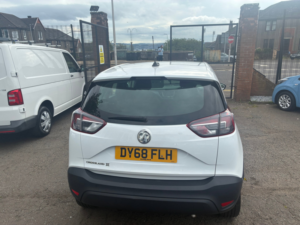 2018 Vauxhall Crossland X 1.2 Se SUV 5dr Petrol Manual Euro 6 (83 Ps) in White — image 4