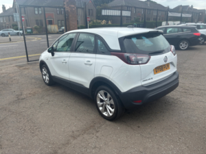 2018 Vauxhall Crossland X 1.2 Se SUV 5dr Petrol Manual Euro 6 (83 Ps) in White — image 5
