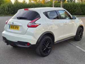2018 Nissan Juke 1.2 Juke N-Connecta Dig-T 5dr in White — image 3