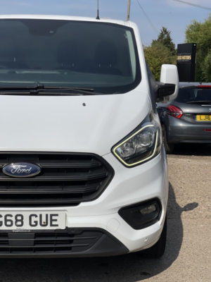2018 Ford Transit Custom 2.0 280 Ecoblue Trend in White — image 2