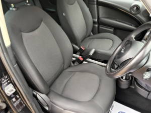 2016 MINI Countryman 1.6 Cooper D All4 Euro 6 (s/s) 5dr in Black — image 6