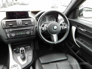 2014 BMW 2 Series 3.0 M235i Auto Euro 6 (s/s) 2dr in White — image 6