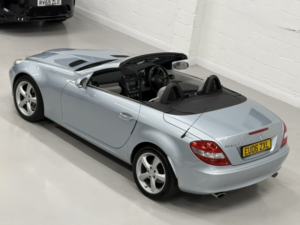 2006 Mercedes-Benz Slk 3.5 Slk350 in Silver — image 5