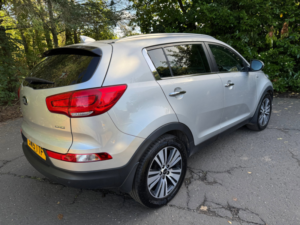 2015 Kia Sportage 2.0 Crdi Kx-3 SUV 5dr Diesel Auto AWD Euro 5 (134 Bhp) in Silver — image 4