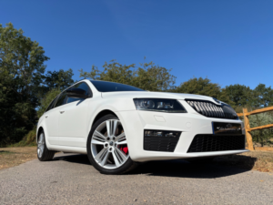 2014 Skoda Octavia 2.0 Tdi Vrs Estate 5dr Diesel Manual Euro 5 (s/s) (184 Ps) in White — image 2